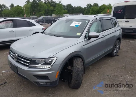2020 Volkswagen Tiguan 2.0T Se/2.0T Se R-Line Black/2.0T Sel из США, поврежденный, VIN 3VV2B7AX2LM022477